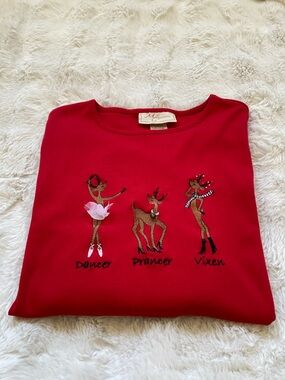 Women’s Red Long-Sleeve Embroidered Reindeer Tee Medium